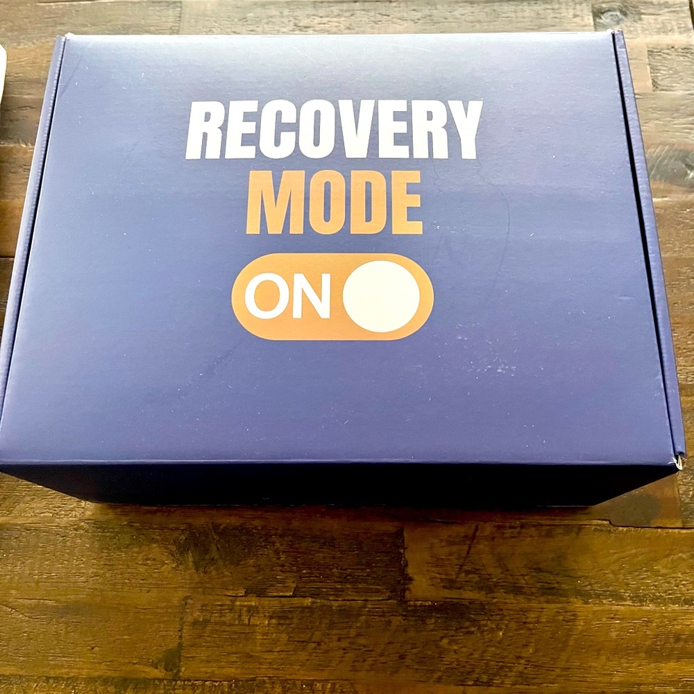 NWOT Grooming Gift Box for Men